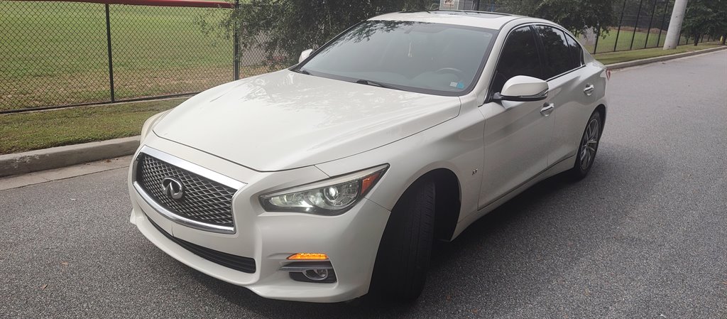 2015 INFINITI Q50